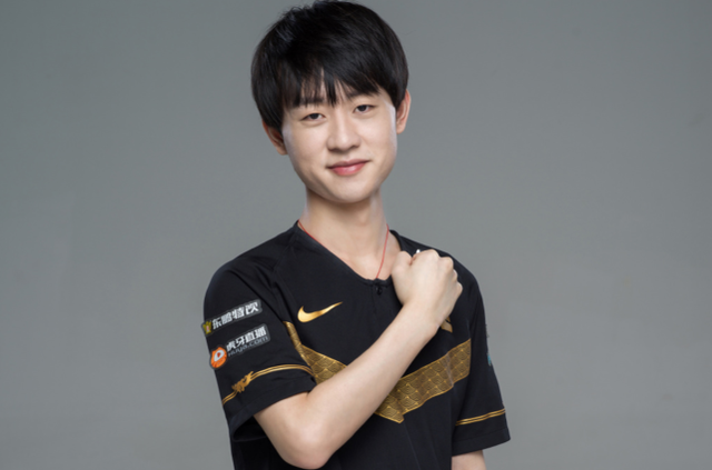 场双枪也不 场双枪也不