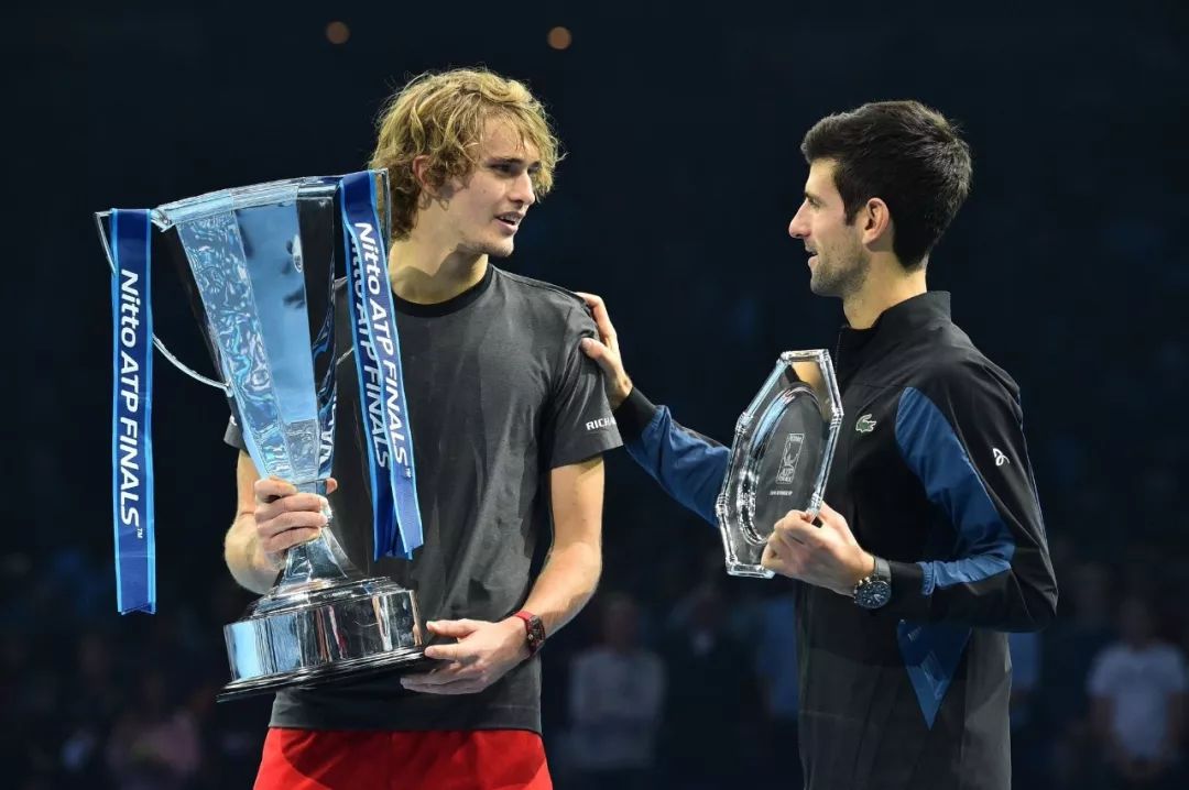 守时收紧手 守时收紧手